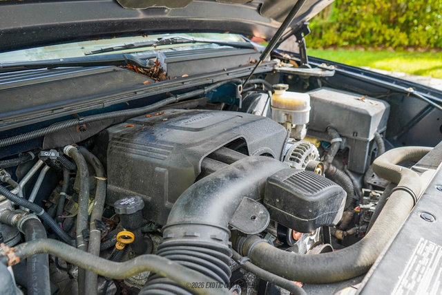 Used 2009 Cadillac Escalade AWD image 18