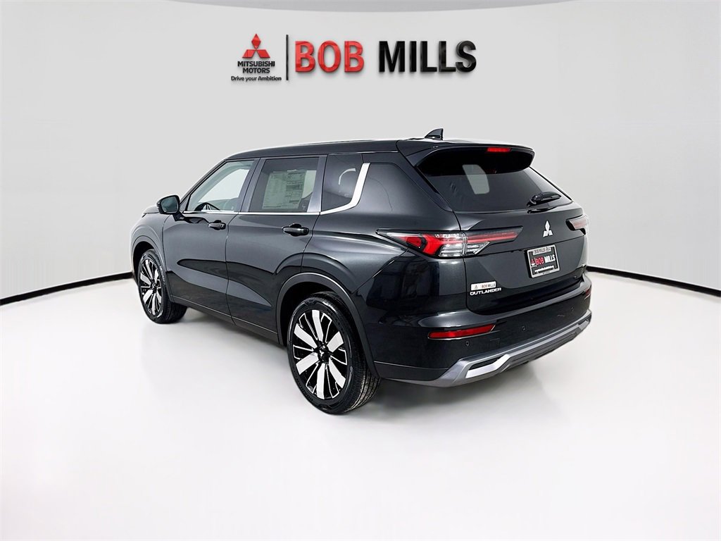 New 2025 Mitsubishi Outlander SE image 5