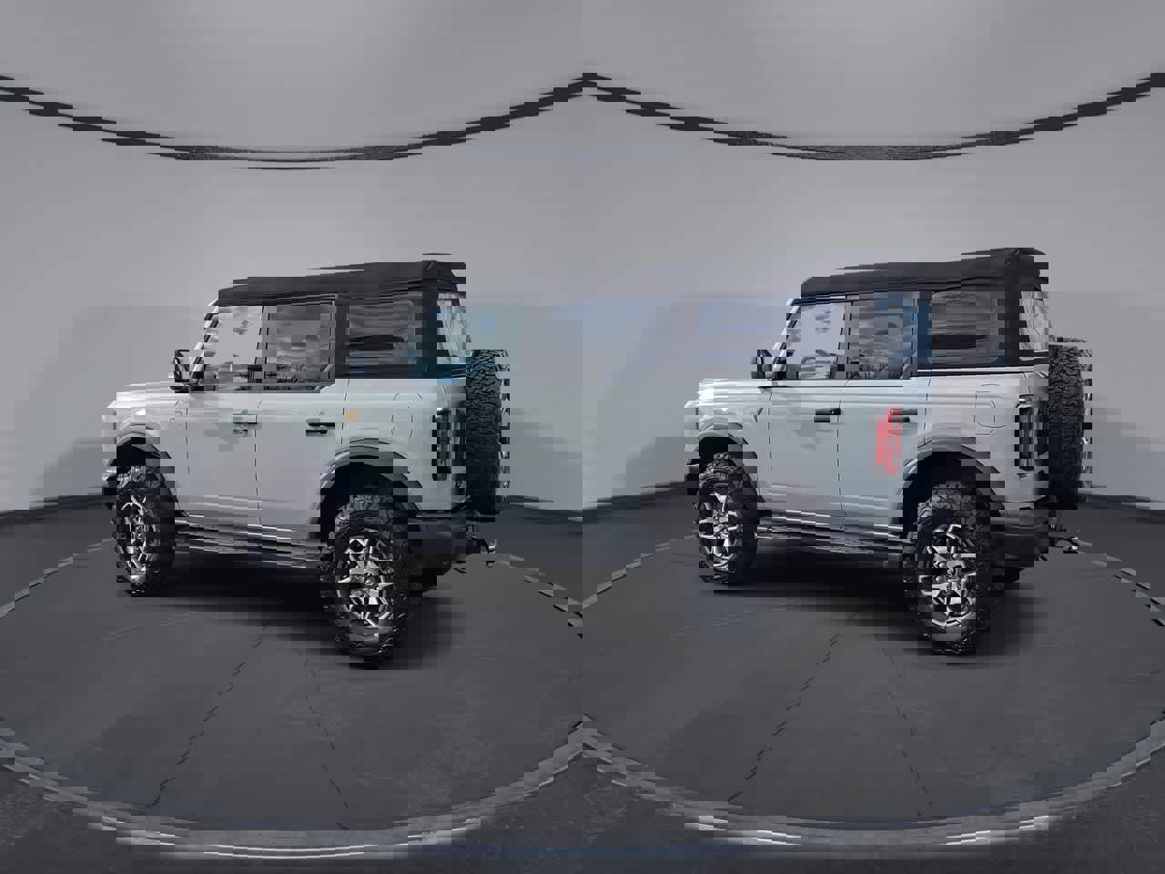 Certified 2023 Ford Bronco Badlands image 6