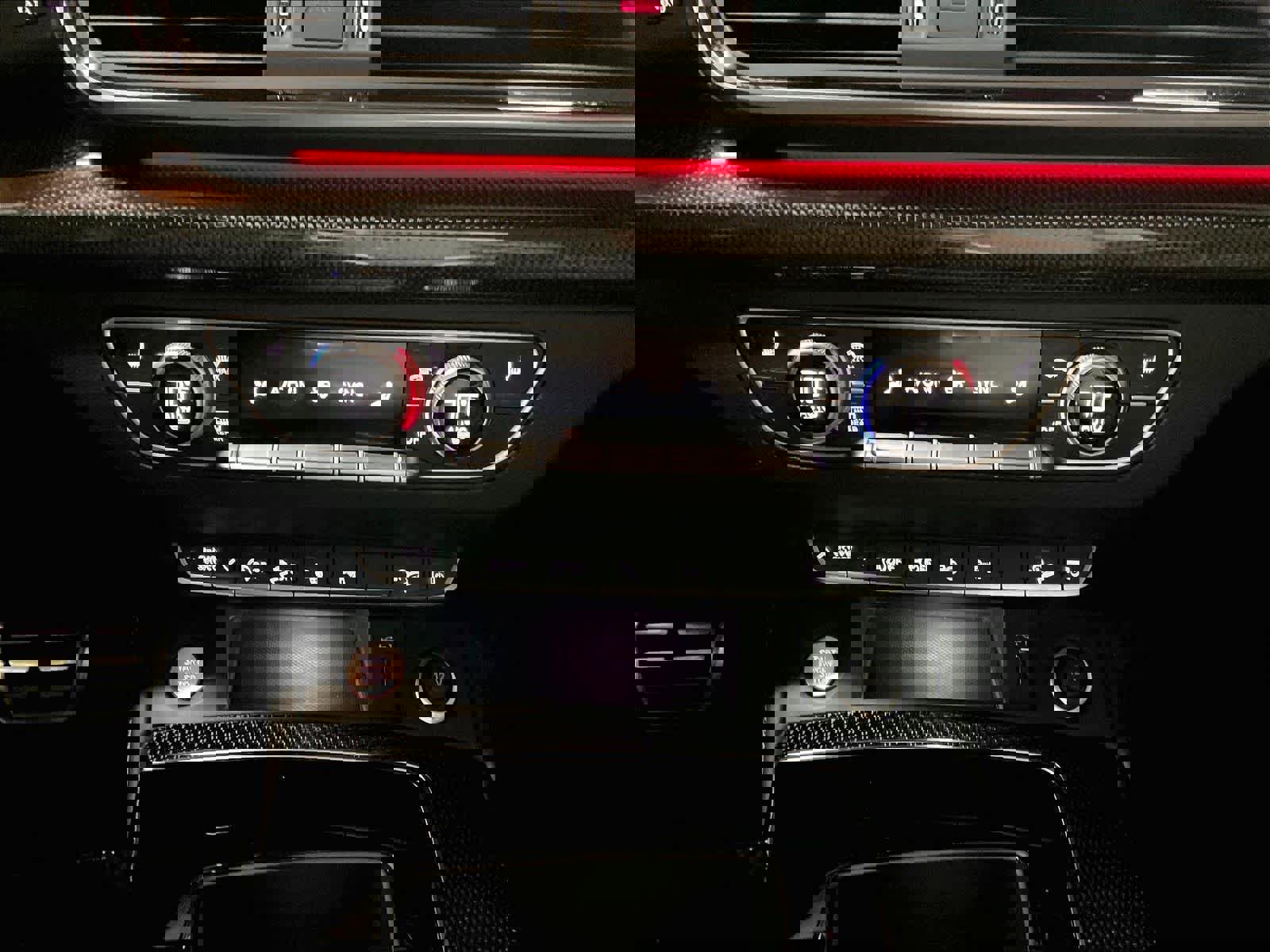 Used 2023 Audi SQ5 Prestige w/ Prestige Package image 32