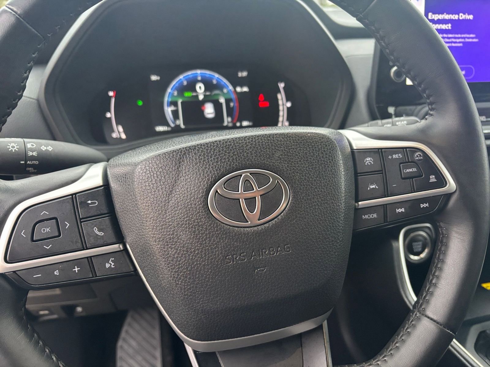 Used 2025 Toyota Grand Highlander FWD image 29