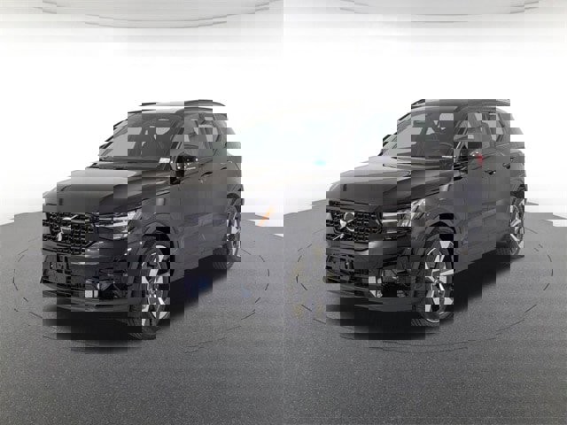 Certified 2023 Volvo XC40 B5 Plus w/ Protection Package image 1