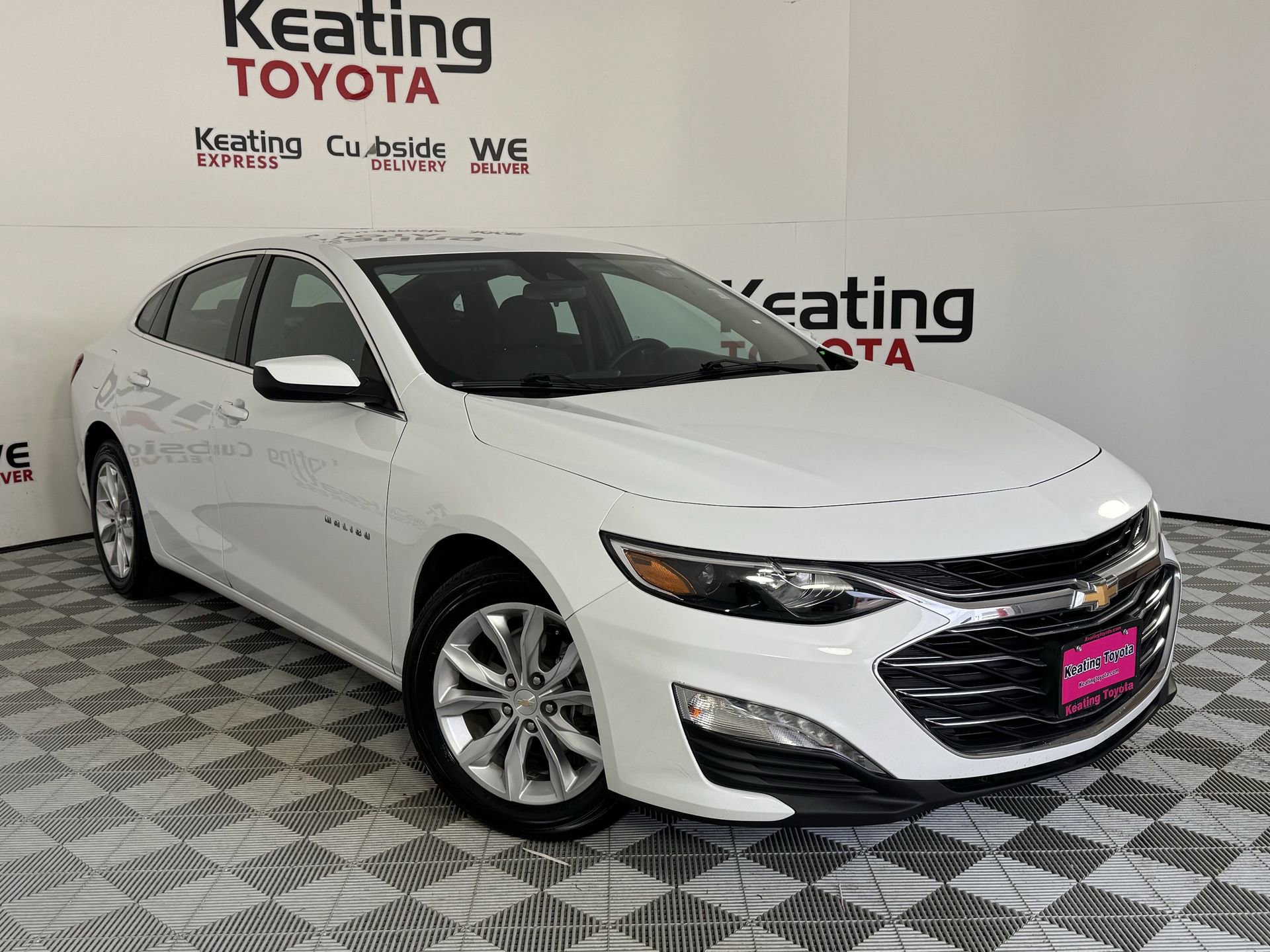 Used 2023 Chevrolet Malibu LT image 3