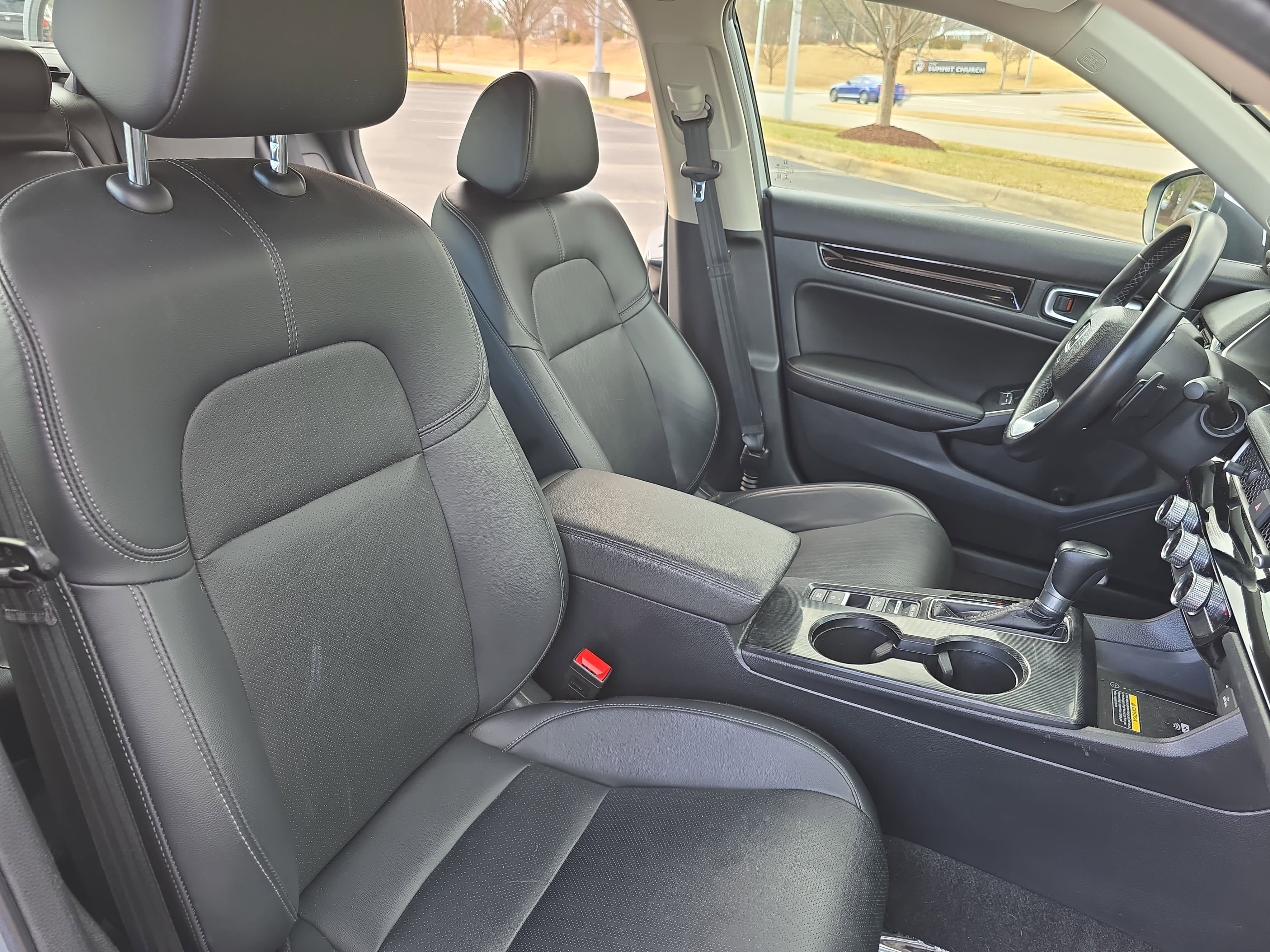 Used 2023 Honda Civic Touring image 10