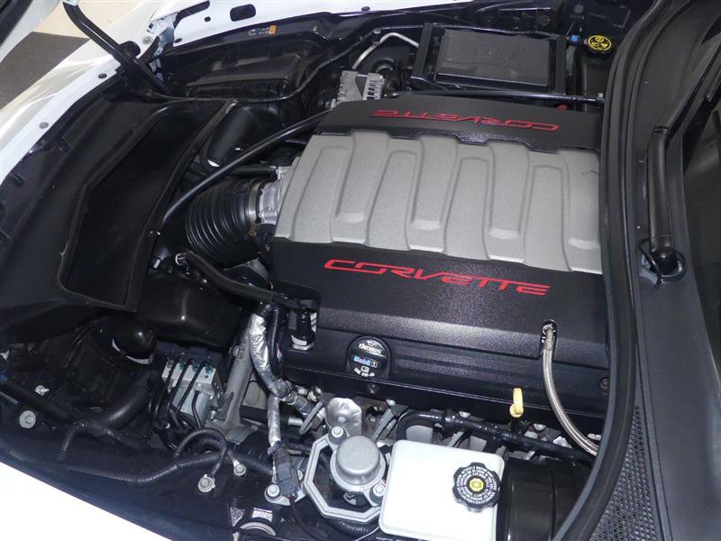 Used 2019 Chevrolet Corvette Stingray Coupe w/ Carbon Flash Badge Package RWD image 29