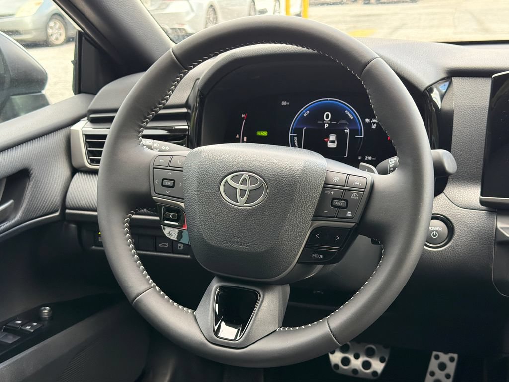 New 2026 Toyota Camry Hybrid FWD image 24
