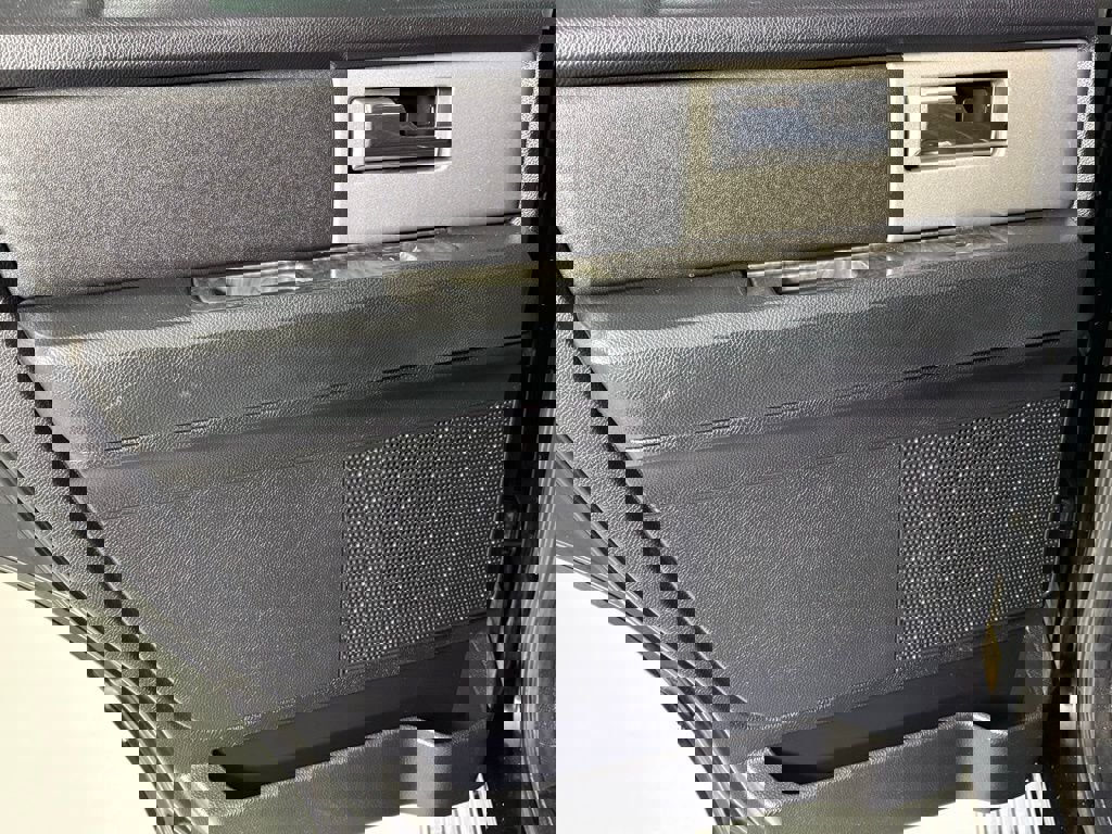 Used 2016 Ford Expedition Limited RWD image 36