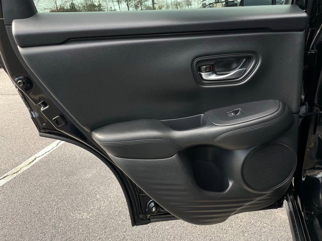 Certified 2025 Honda HR-V LX image 37