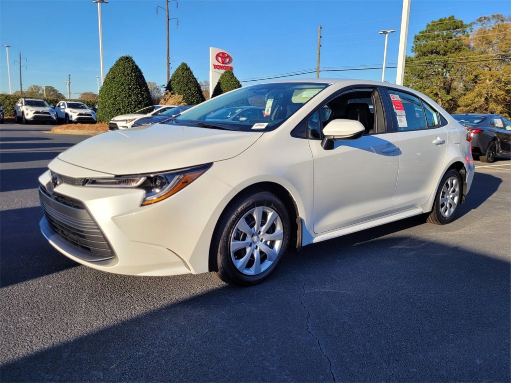 New 2026 Toyota Corolla LE image 3