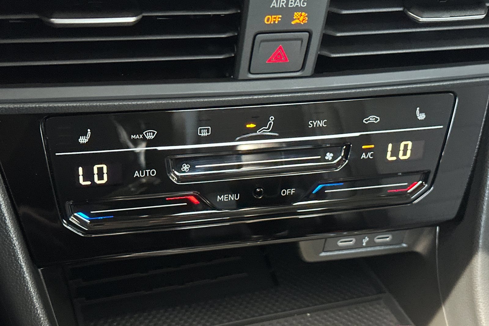 New 2026 Volkswagen Jetta SE FWD image 17