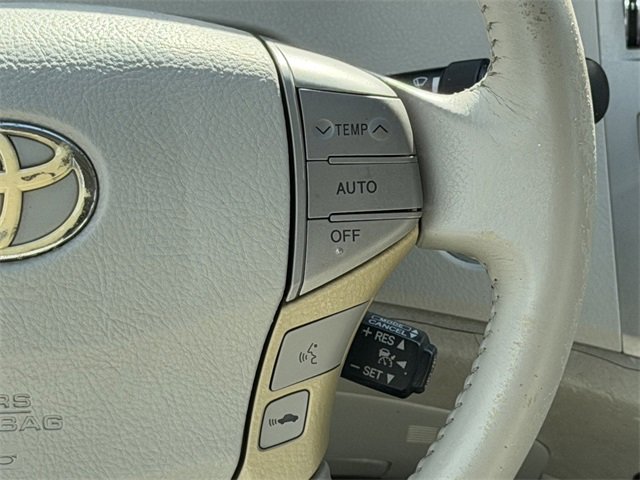 Used 2009 Toyota Avalon Limited image 13