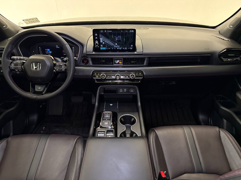 Certified 2025 Honda Pilot Black Edition image 13