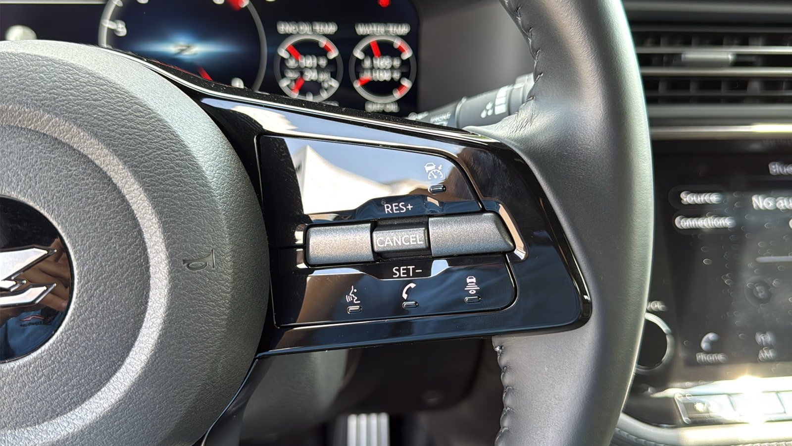 Used 2025 Nissan Z Performance w/ Floor Mat Package RWD image 11