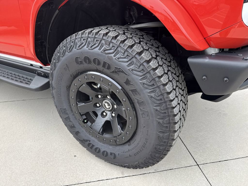 Used 2025 Ford Bronco Stroppe Edition image 14