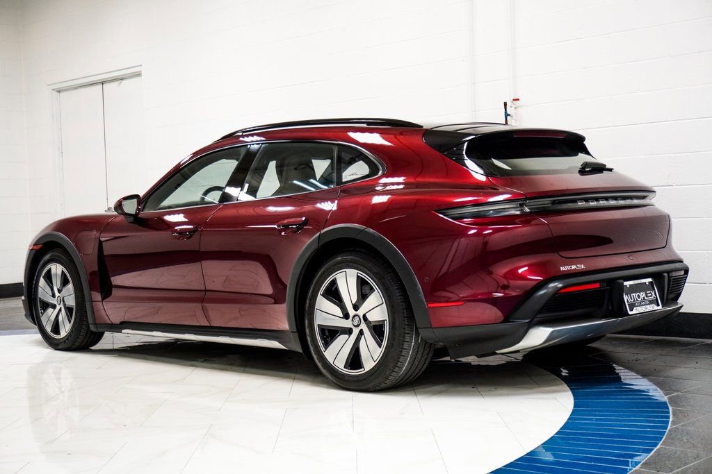 Used 2022 Porsche Taycan 4 Cross Turismo AWD/4WD image 7