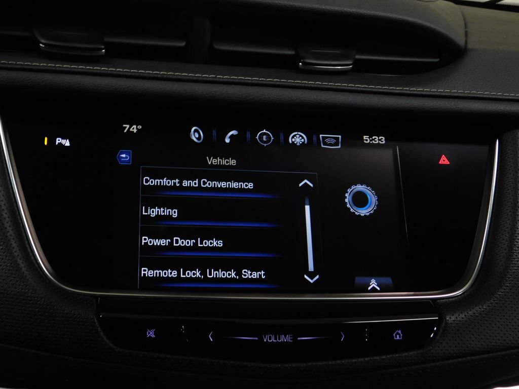 Used 2017 Cadillac XT5 FWD image 43