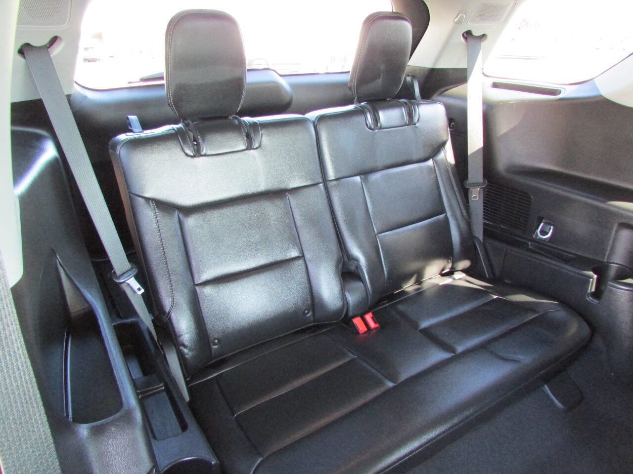 Used 2023 Ford Explorer Limited image 38
