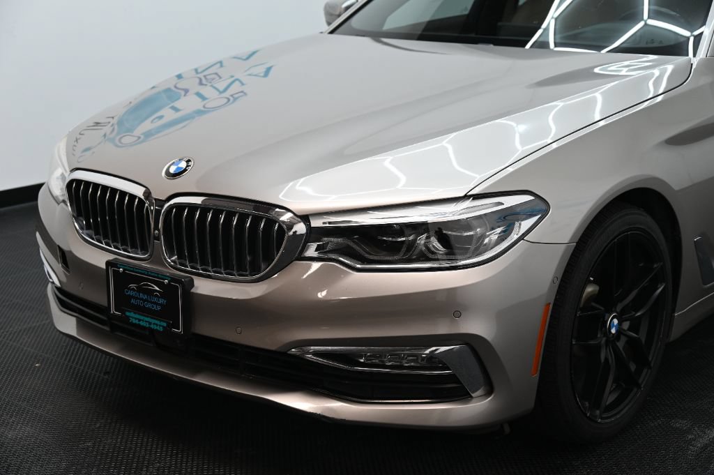 Used 2017 BMW 540i xDrive AWD/4WD image 8