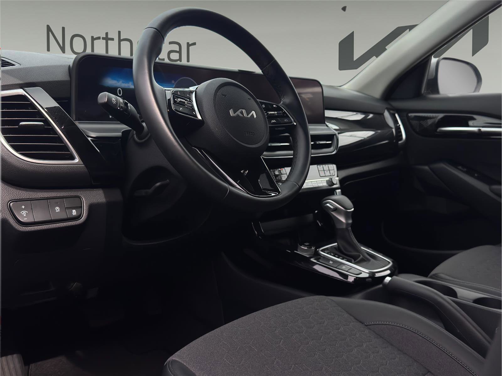 Used 2024 Kia Seltos S image 9