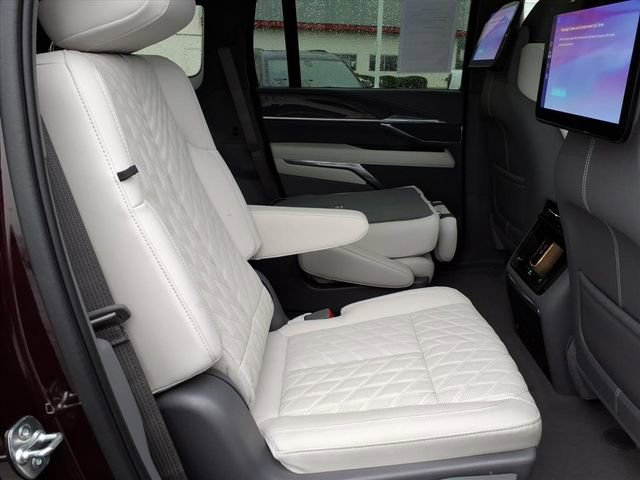 Used 2025 Cadillac Escalade IQ Luxury 1 image 22