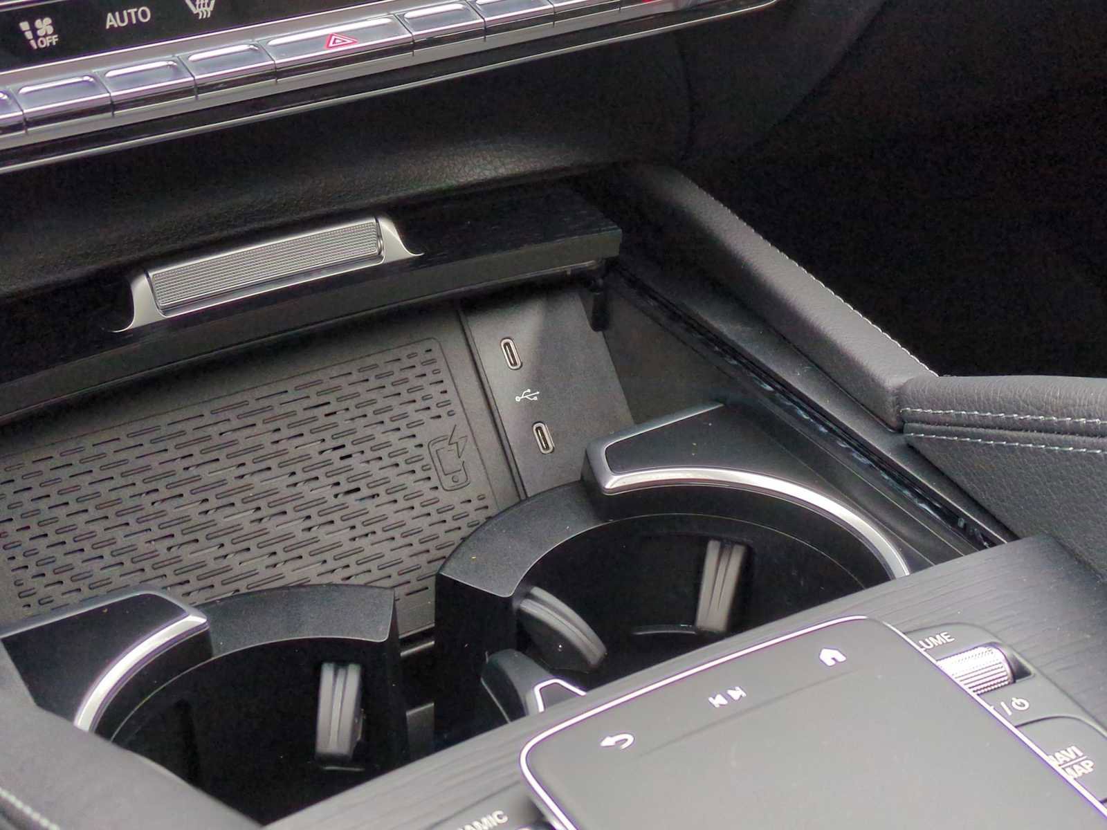 Used 2025 Mercedes-Benz GLS 450 4MATIC image 33