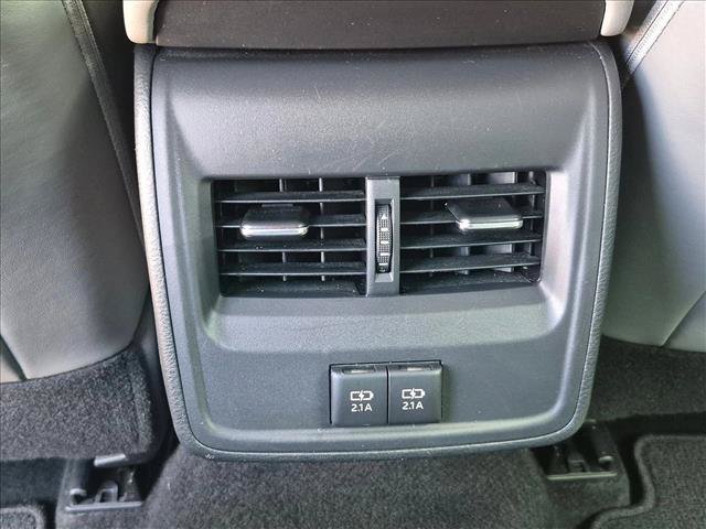 Used 2020 Toyota Avalon XLE w/ Moonroof Package FWD image 16