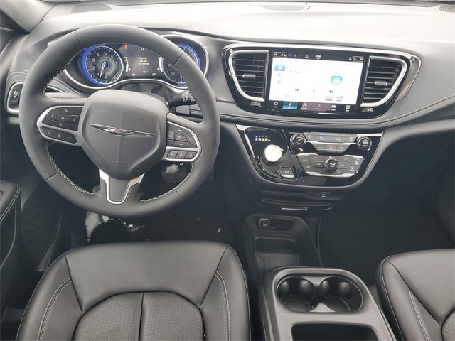 New 2026 Chrysler Pacifica Select image 12