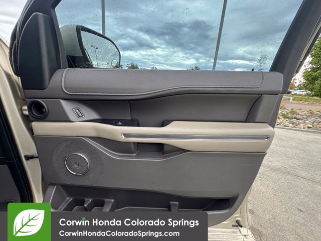 Used 2018 Ford Expedition Max XLT w/ Equipment Group 202A AWD/4WD image 34
