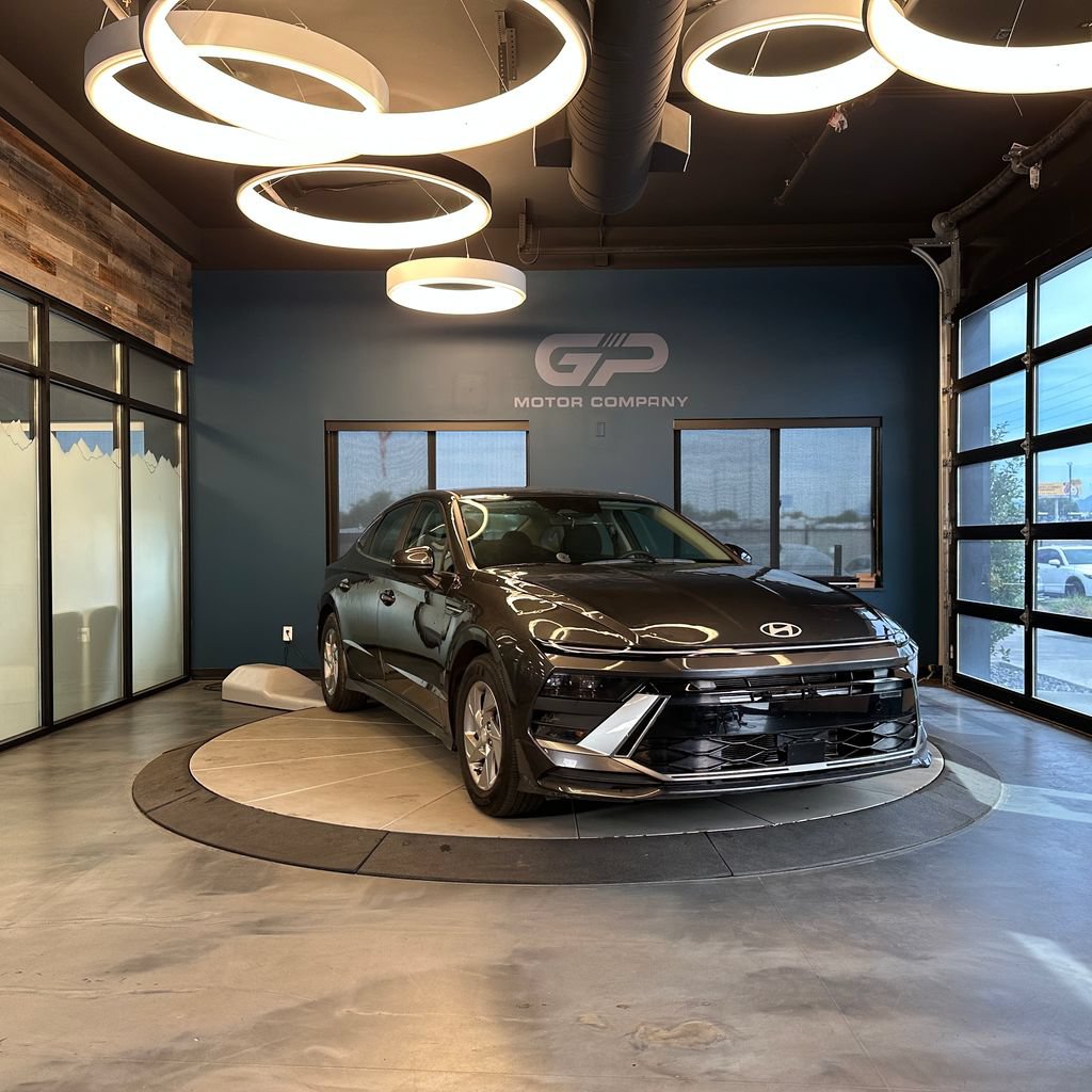 Used 2025 Hyundai Sonata SE
