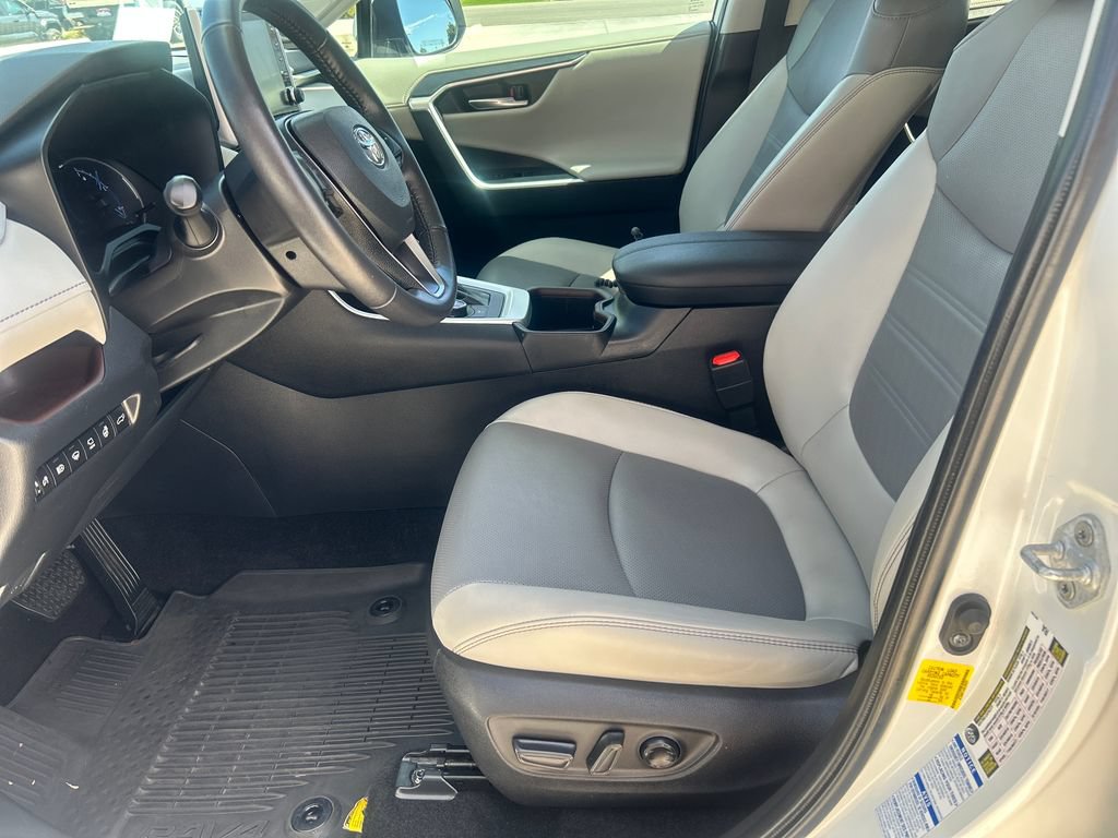 Certified 2022 Toyota RAV4 Limited AWD/4WD image 10