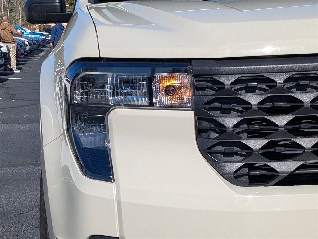 Used 2025 Ford Maverick XLT w/ Equipment Group 302A image 11