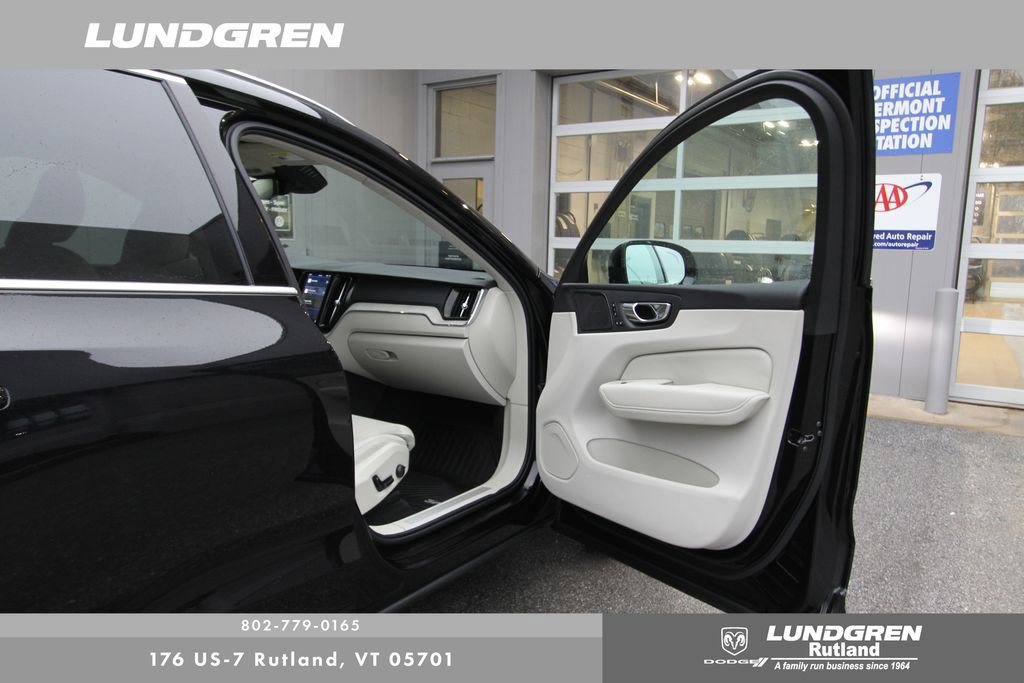 Used 2022 Volvo XC60 B6 Inscription w/ Advanced Package image 8