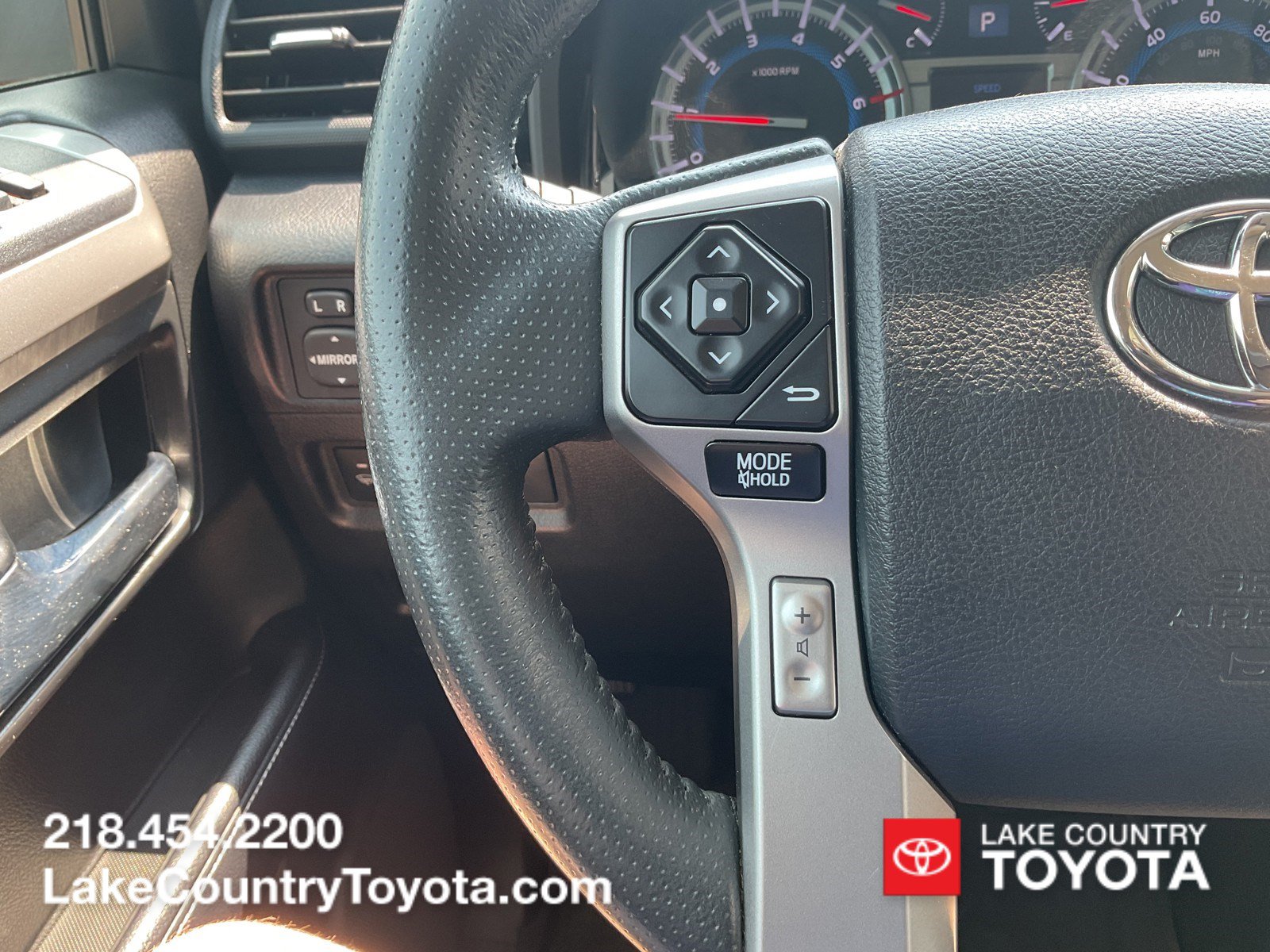 Used 2017 Toyota 4Runner SR5 Premium AWD/4WD image 23