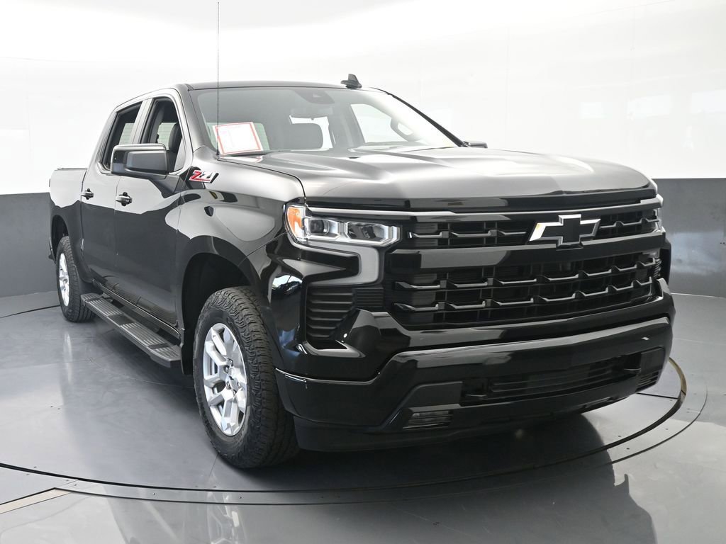 Used 2023 Chevrolet Silverado 1500 RST w/ Z71 Off-Road Package image 9