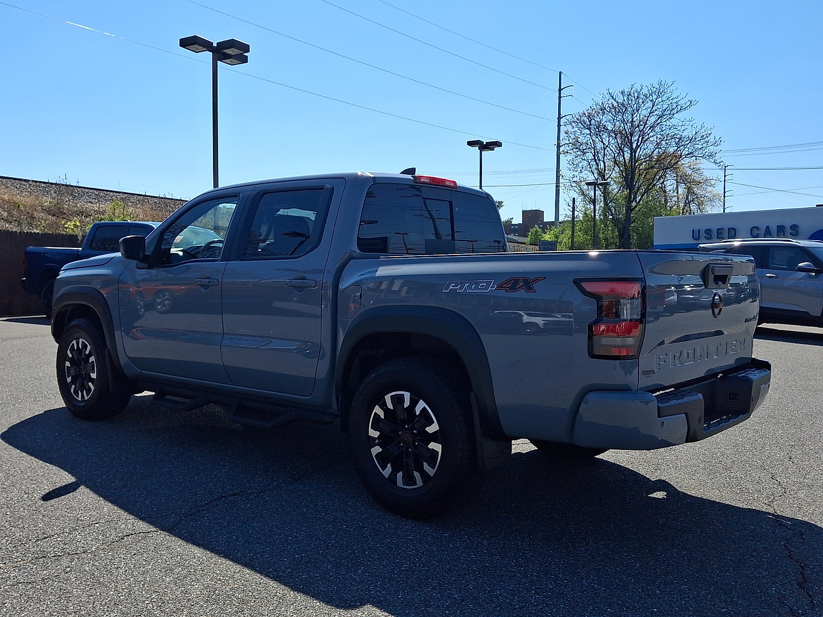 Used 2024 Nissan Frontier PRO-4X w/ Technology Package AWD/4WD image 4