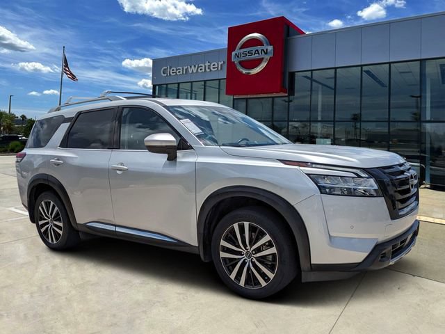 Used 2023 Nissan Pathfinder Platinum w/ Black Appearance Package AWD/4WD image 1