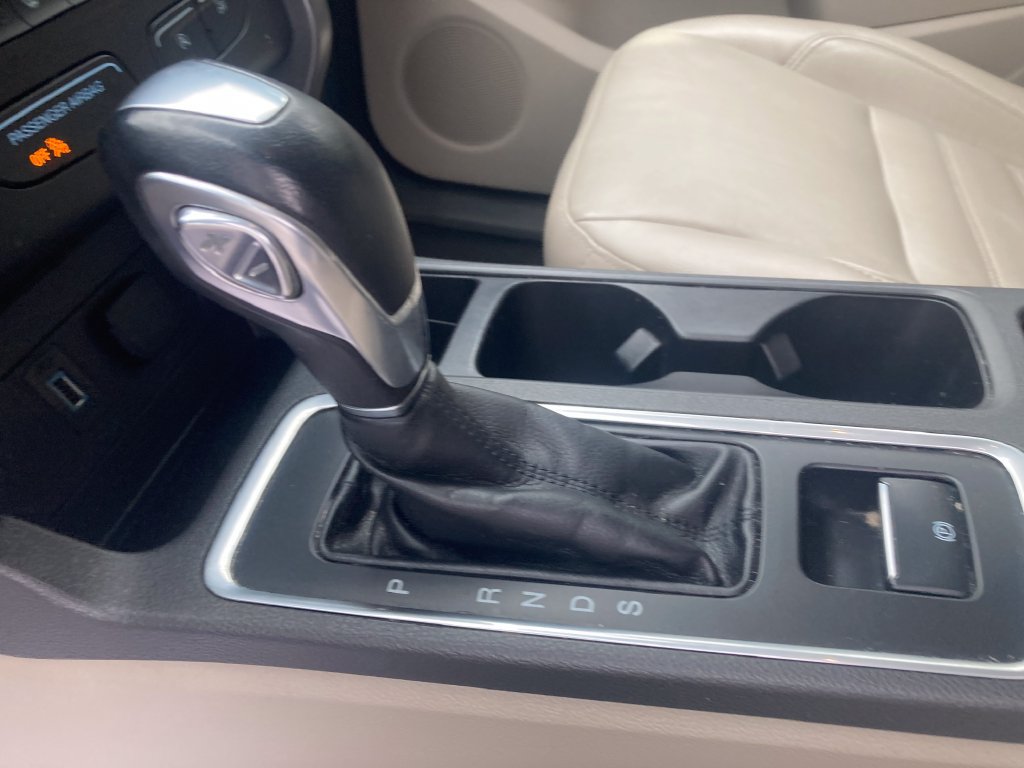 Used 2018 Ford Escape SEL AWD/4WD image 30