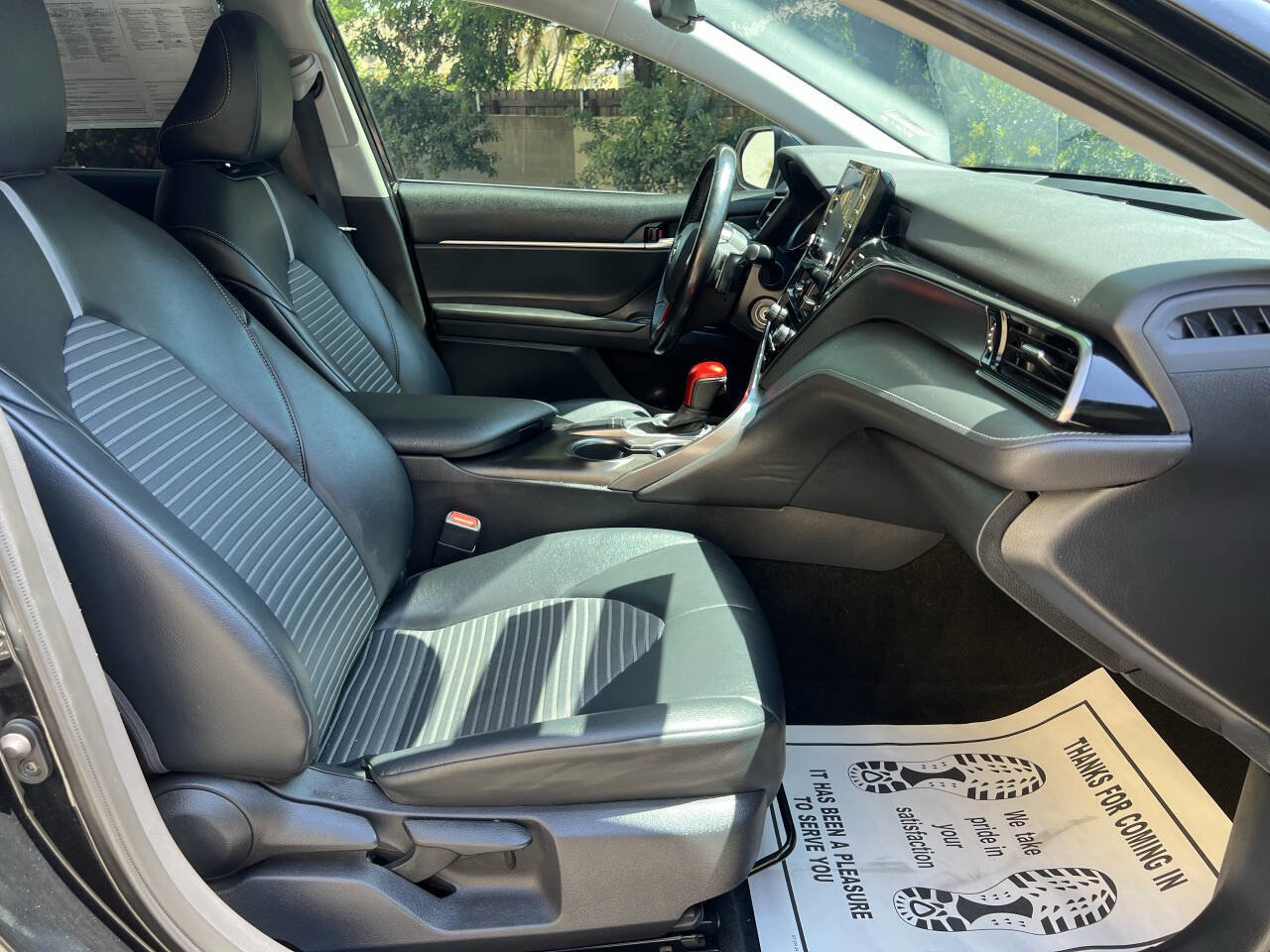 Used 2022 Toyota Camry SE image 14