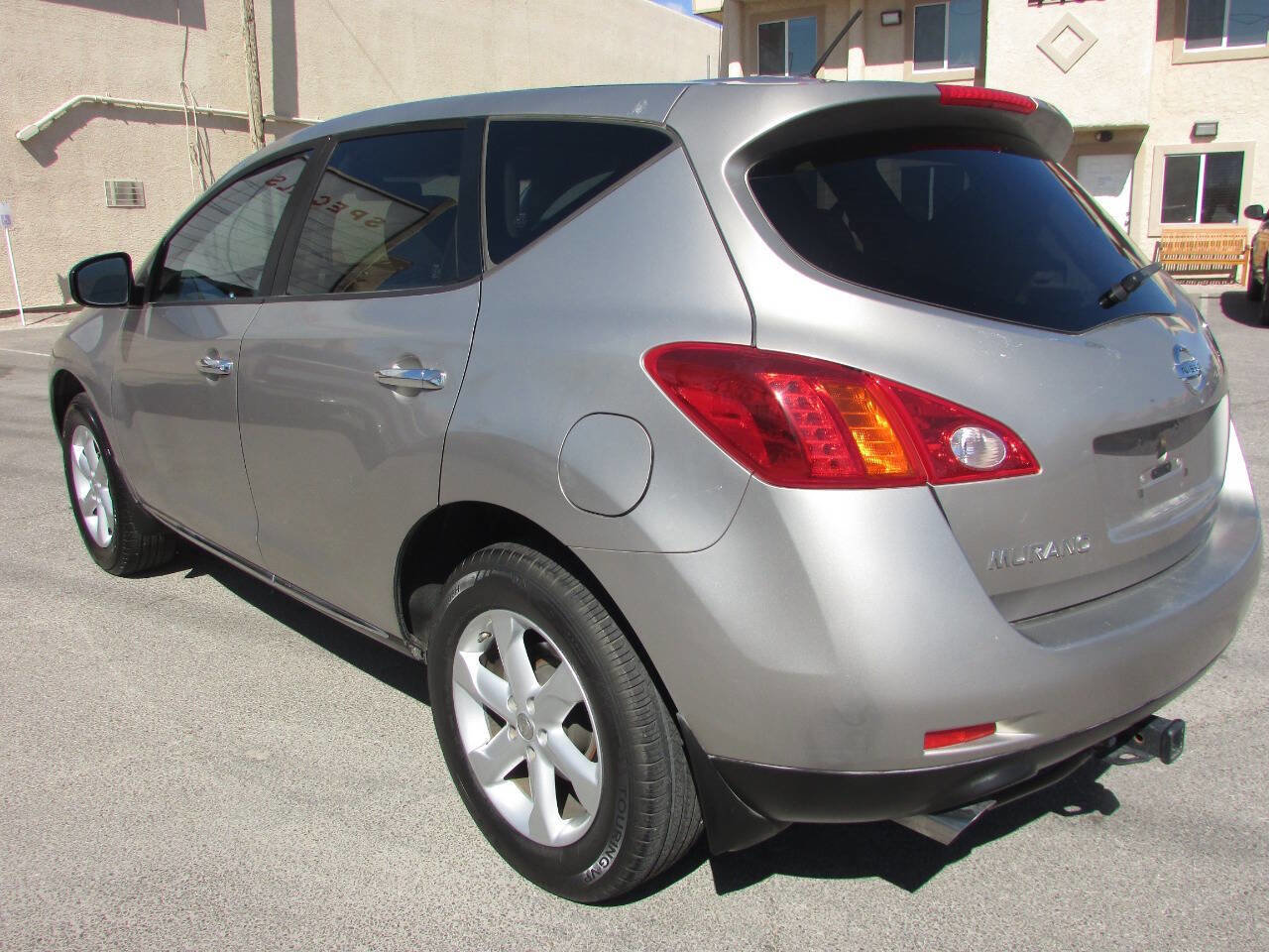 Used 2010 Nissan Murano S image 4