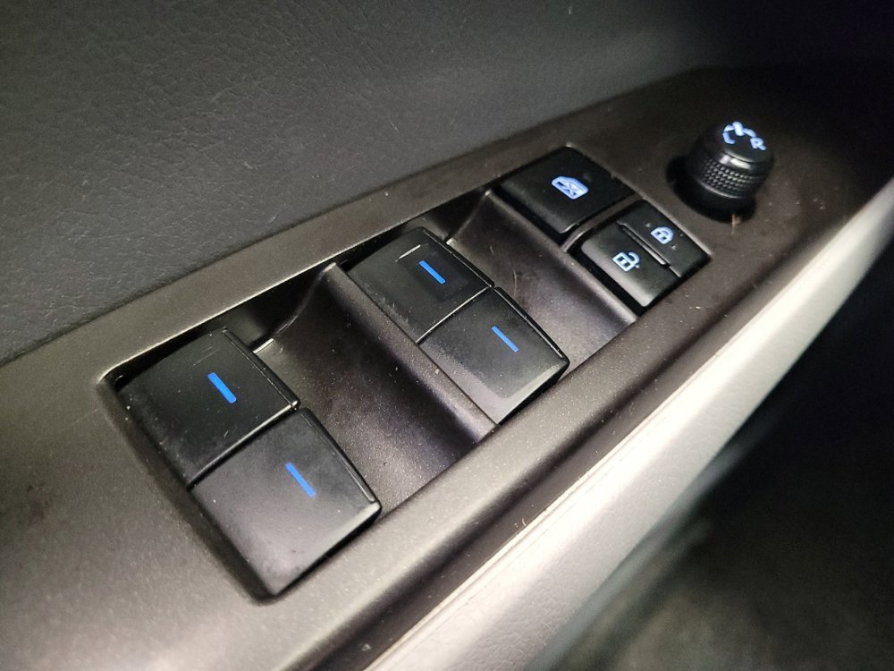 Used 2023 Toyota Camry SE w/ Convenience Package FWD image 27