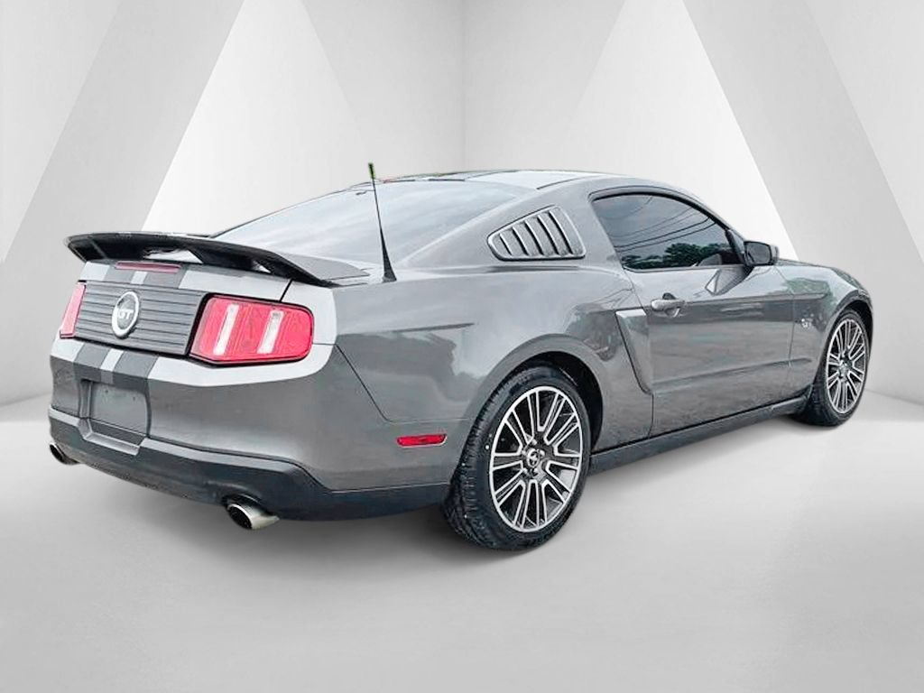 Used 2010 Ford Mustang GT Premium RWD image 8