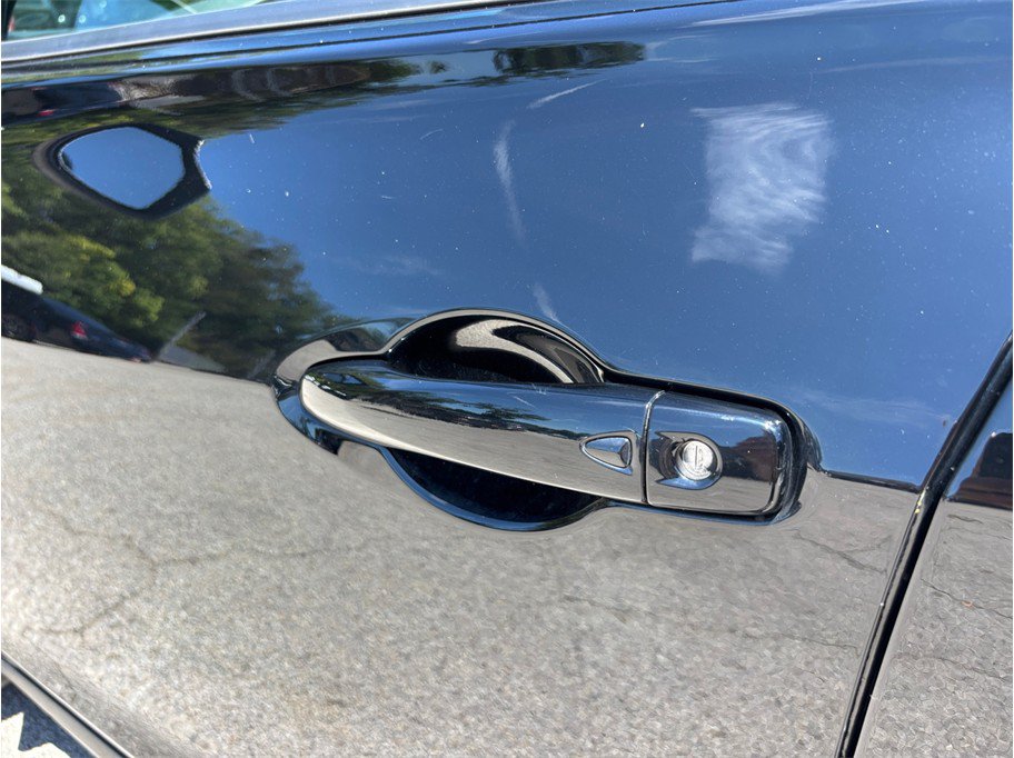 Used 2020 Nissan Kicks SV FWD image 15