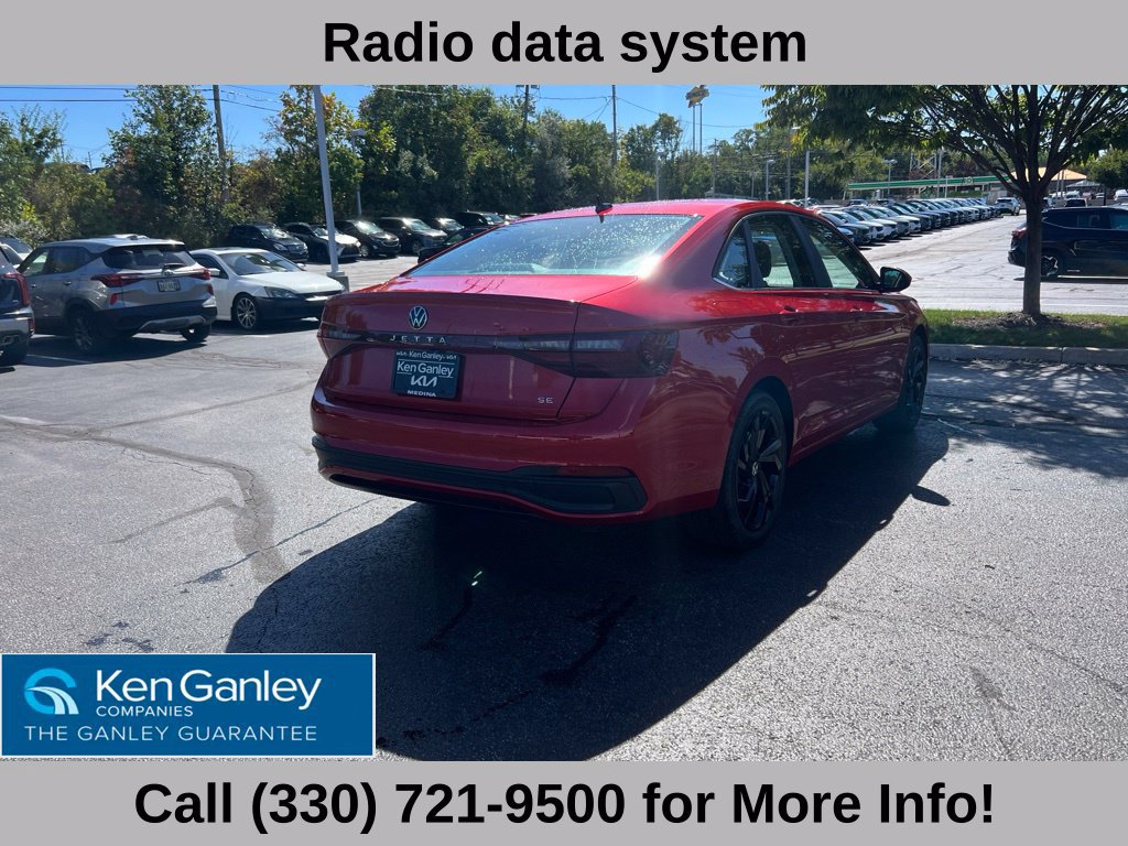 Used 2026 Volkswagen Jetta SE FWD image 8
