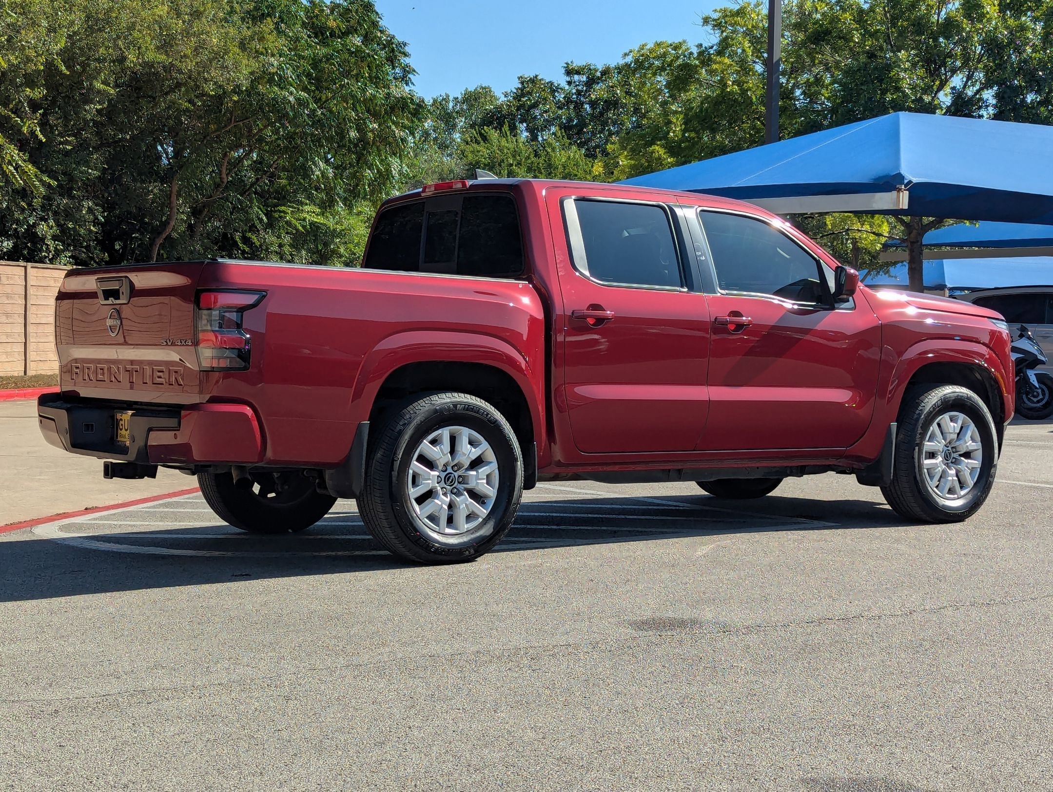 Used 2022 Nissan Frontier SV image 6