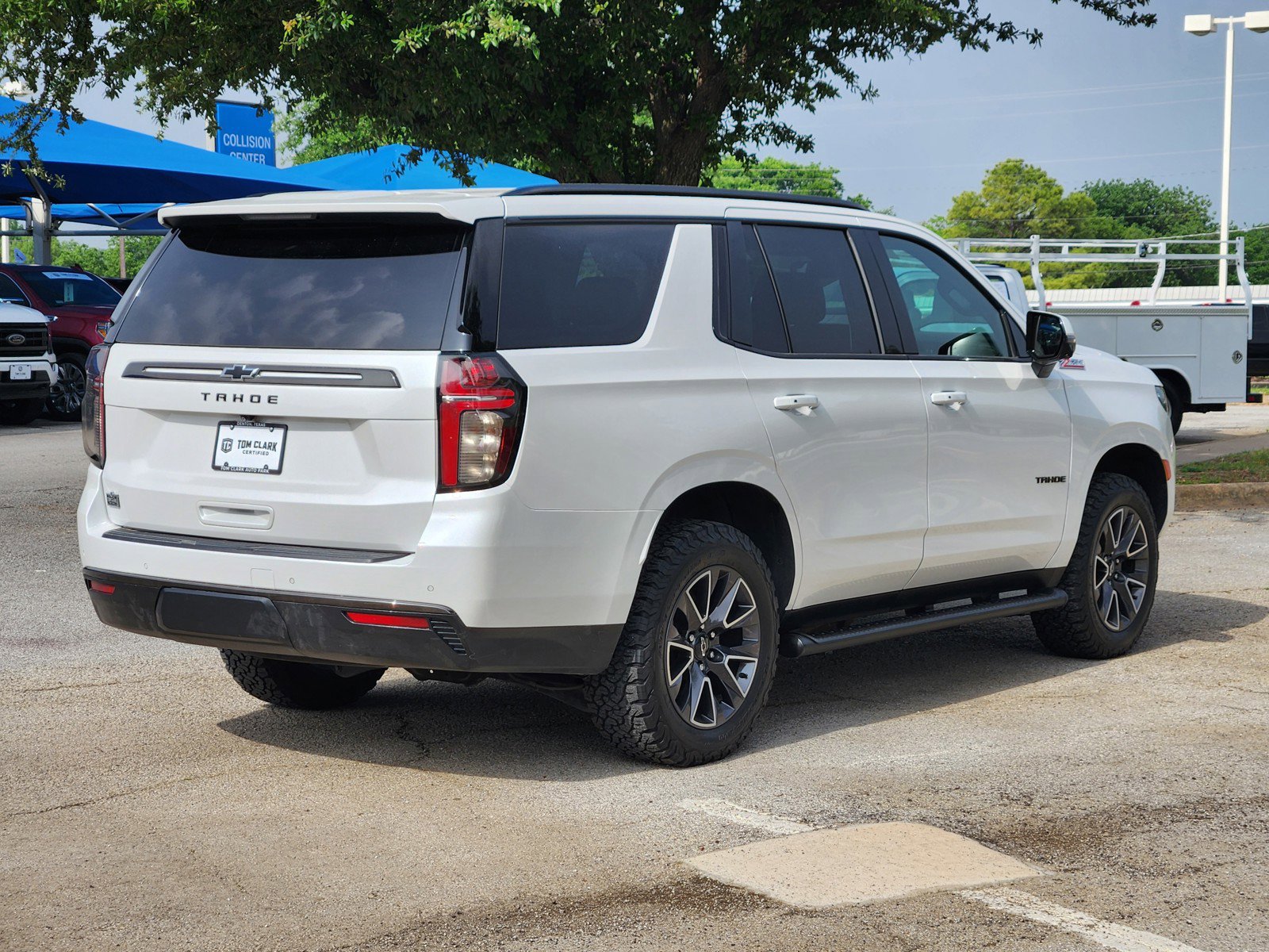 Used 2021 Chevrolet Tahoe Z71 w/ Z71 Signature Package AWD/4WD image 5