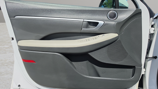 Used 2025 Hyundai Sonata SEL FWD image 36