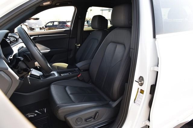 Used 2025 Audi Q3 2.0T Premium image 19