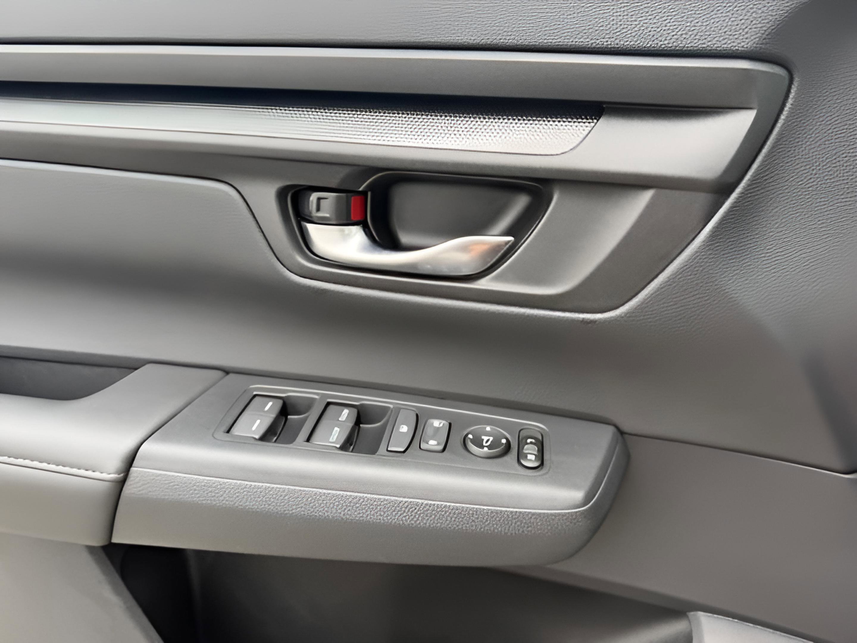 Certified 2025 Honda CR-V EX image 21