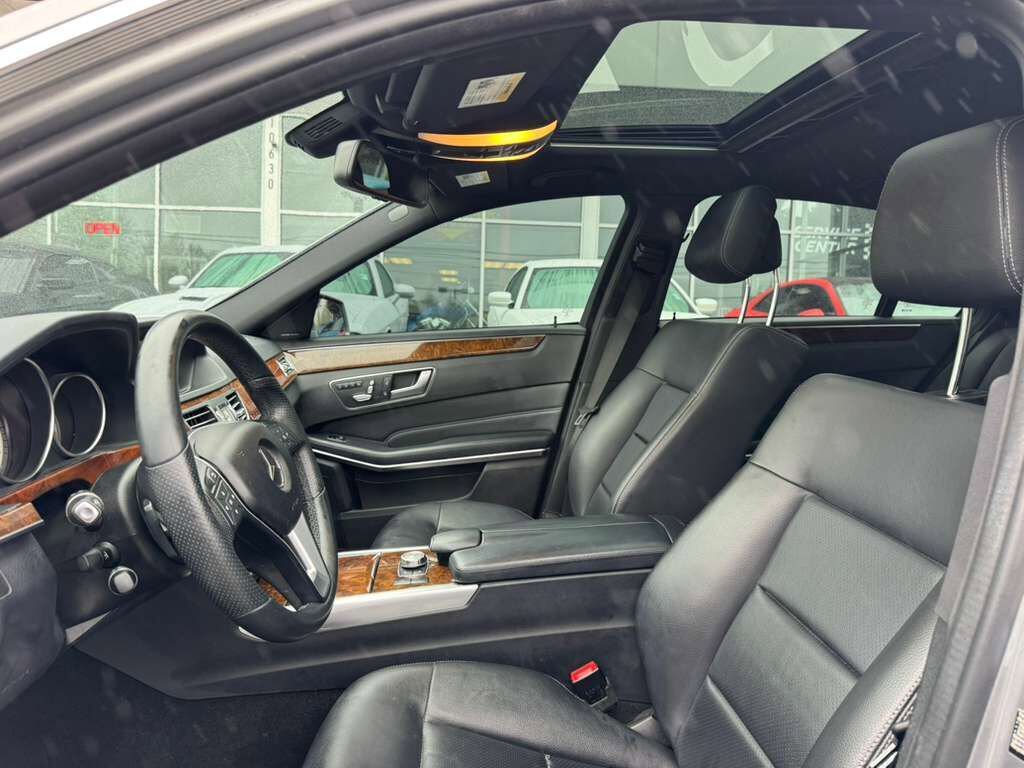 Used 2014 Mercedes-Benz E 350 4MATIC Sedan image 18