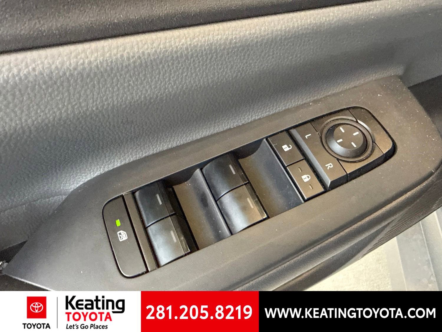 Used 2026 Toyota Prius LE FWD image 11